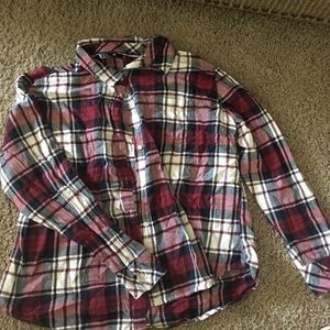 Button down long sleeve flannel shirt